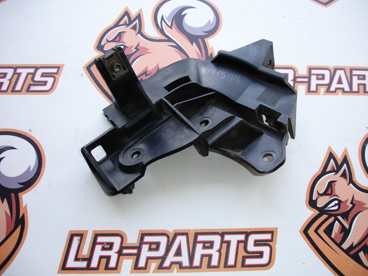 LR011577 Front left wing mounting bracket RANGE ROVER L322 2002-2013 Used